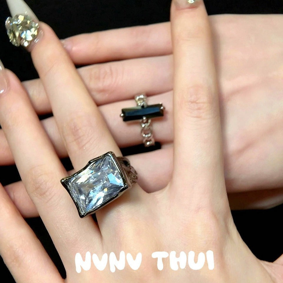 Black lustrous piano-shaped ring, Goddess of Moonlight, Deep Sea Blue egg-shaped ring