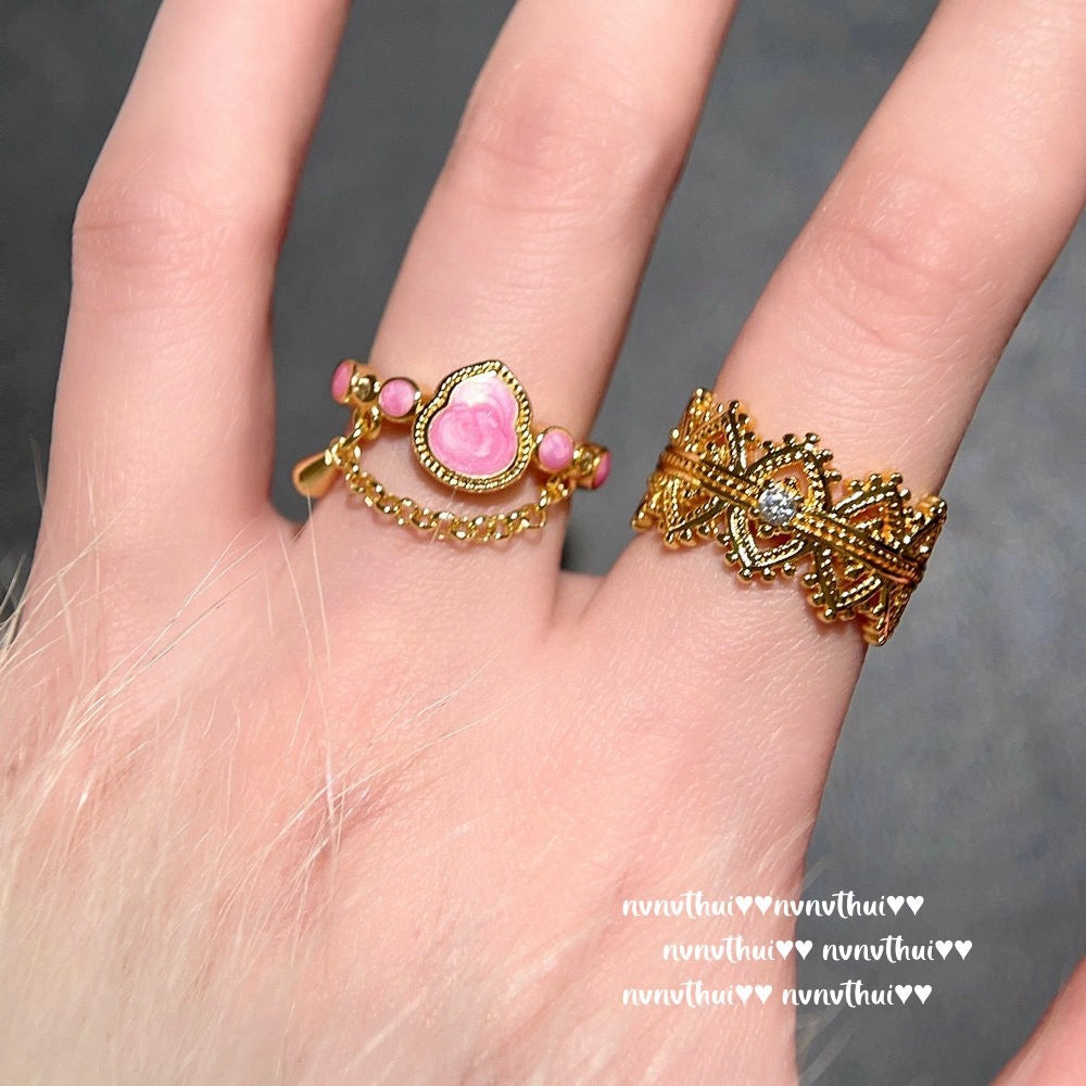 Italian vintage crown lace gemstone ring. Vintage butterfly-shaped enamel ring.