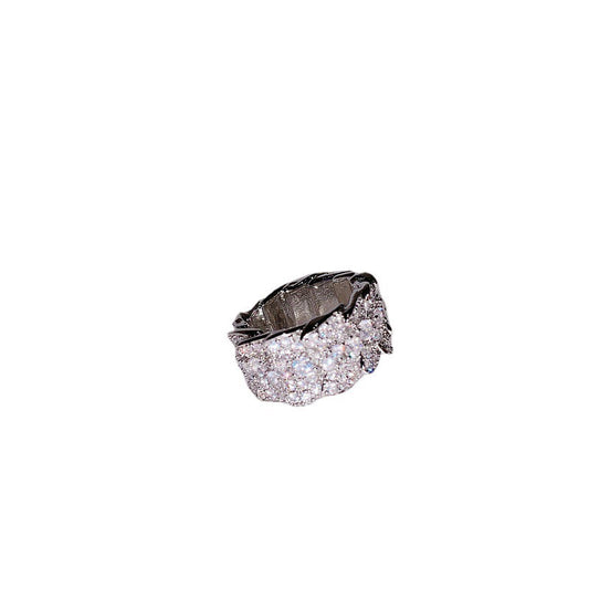 Crisp and shining irregular wide band zirconia ring with full diamond lace edge, rhodium-plated 18K white gold women's ring