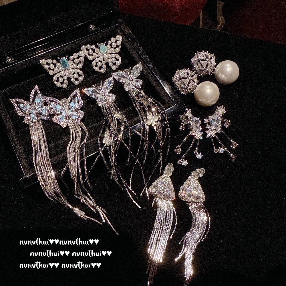 High-end jewelry butterfly gemstone dynamic fringed earrings