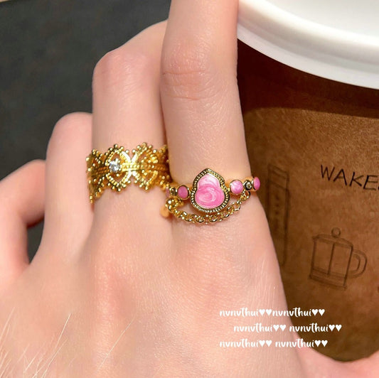 Italian vintage crown lace gemstone ring. Vintage butterfly-shaped enamel ring.