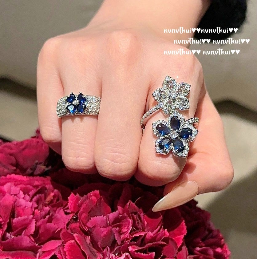 Sri Lanka Blue Light Flower Gemstone Ring - Sotheby's - 18K gold plated - Royal Blue Flower Zircon Ring